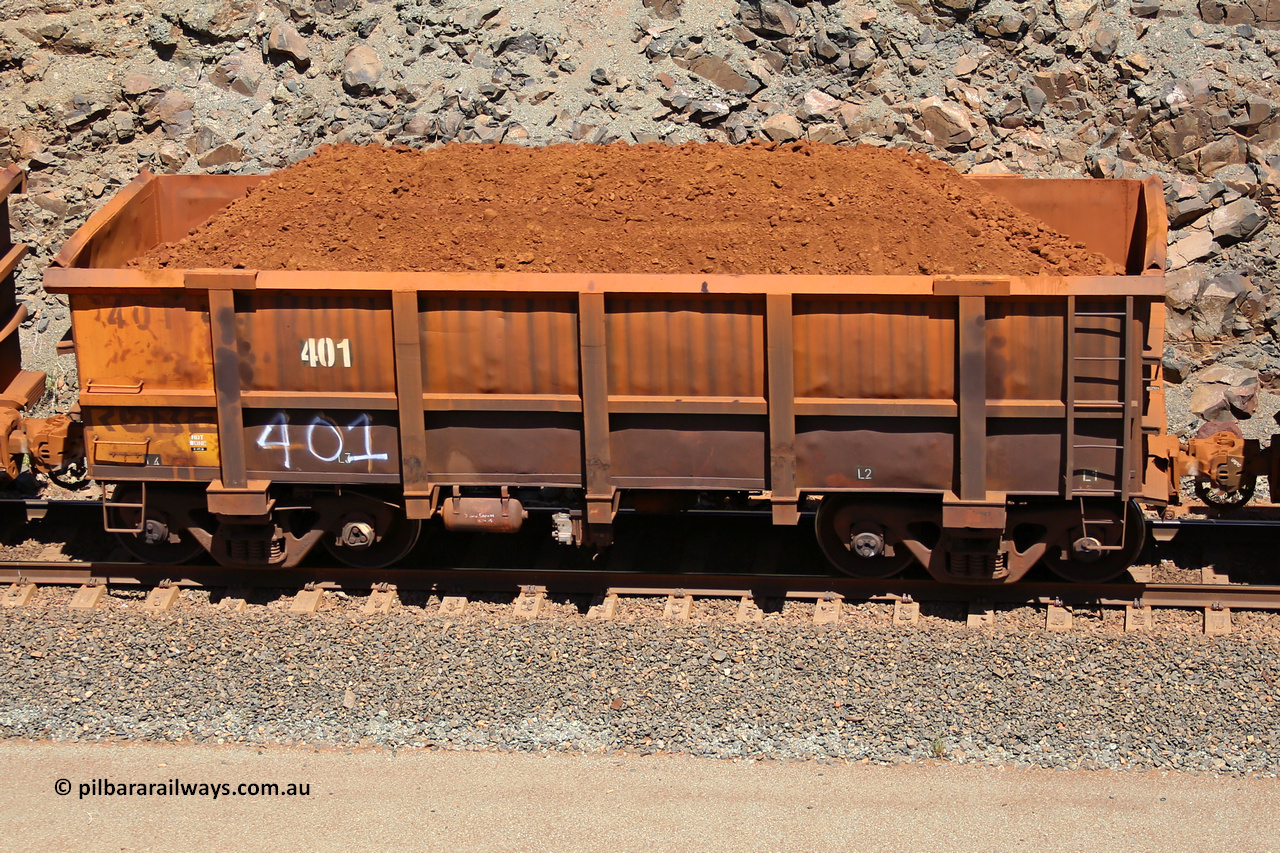 0401 160306 1549
Robe River ore waggon 401, built by Tomlinson Steel WA, fixed coupler non-handbrake side loaded view at the 45 km, Harding Siding on the Cape Lambert line. March 6, 2016.
Keywords: 401;Tomlinson-Steel-WA;Robe-ore-waggon;