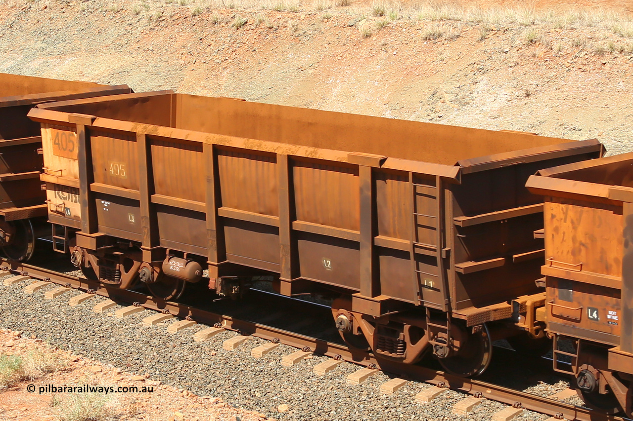 0405 160306 1339
Robe River ore waggon 405, built by Tomlinson Steel WA, fixed coupler non-handbrake side empty view at Greenpool on the Cape Lambert line. March 6, 2016.
Keywords: 405;Tomlinson-Steel-WA;Robe-ore-waggon;