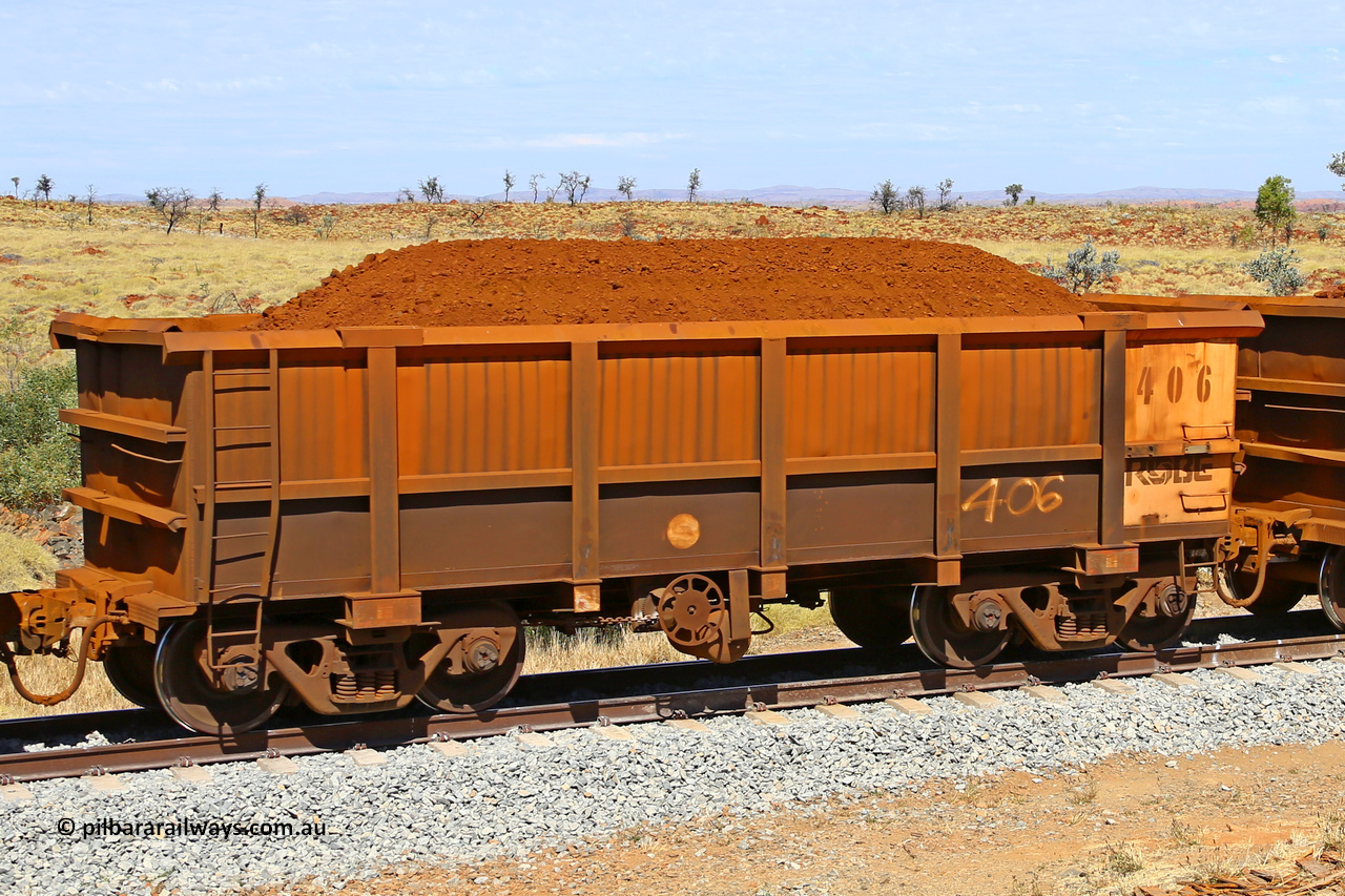 0406 170729 0253
Robe River ore waggon 406, built by Tomlinson Steel WA, fixed coupler handbrake side loaded view at the 103 km, between Maitland Siding and the Fortescue River on the Deepdale line. July 29, 2017.
Keywords: 406;Tomlinson-Steel-WA;Robe-ore-waggon;