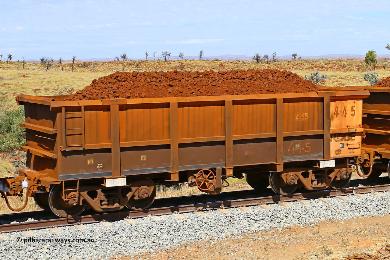 0445 170729 0199
Robe River ore waggon 445, built by Tomlinson Steel WA, fixed coupler handbrake side loaded view at the 103 km, between Maitland Siding and the Fortescue River on the Deepdale line. July 29, 2017.
Keywords: 445;Tomlinson-Steel-WA;Robe-ore-waggon;