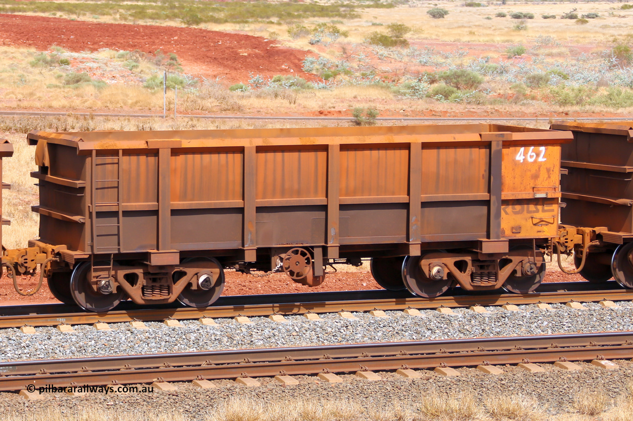 0462 141124 6845
Robe River ore waggon 462, built by Tomlinson Steel WA, fixed coupler handbrake side empty view at the 25 km at Arches Siding on the Cape Lambert line. November 24, 2014.
Keywords: 462;Tomlinson-Steel-WA;Robe-ore-waggon;
