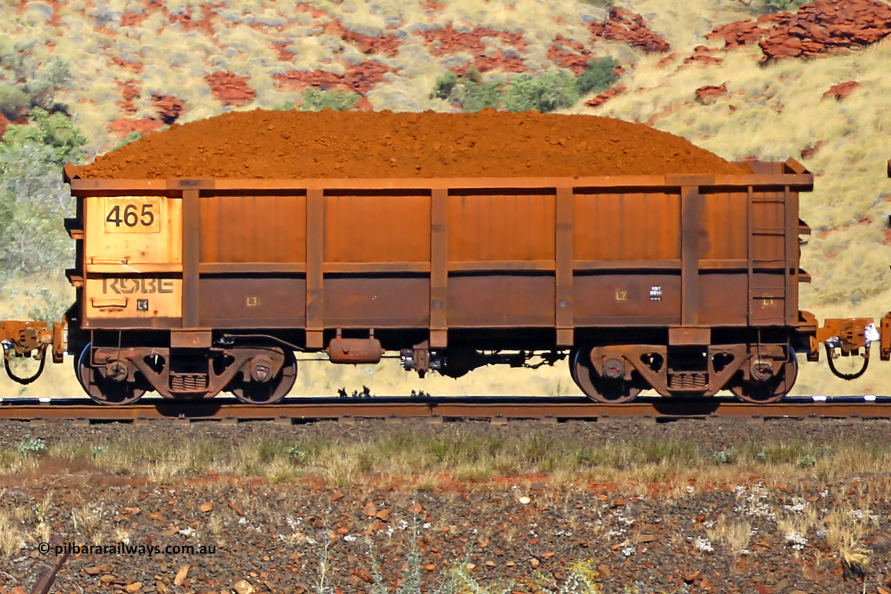 0465 170728 09952
Robe River ore waggon 465, built by Tomlinson Steel WA, non-handbrake side loaded view at the 72 km, Western Creek on the Deepdale line. July 28, 2017.
Keywords: 465;Tomlinson-Steel-WA;Robe-ore-waggon;