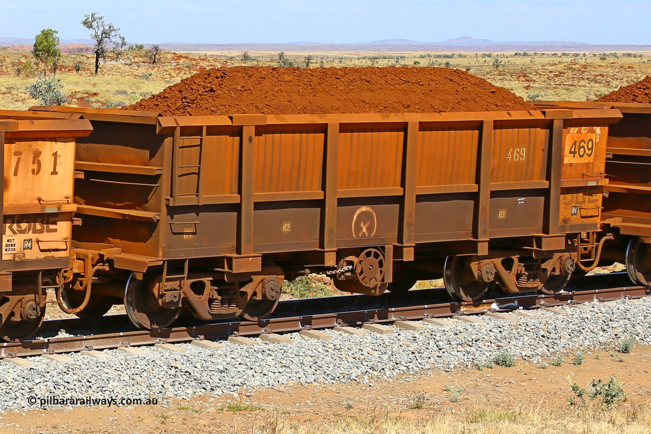 0469 170729 0226
Robe River ore waggon 469, built by Tomlinson Steel WA, fixed coupler handbrake side loaded view at the 103 km, between Maitland Siding and the Fortescue River on the Deepdale line. July 29, 2017.
Keywords: 469;Tomlinson-Steel-WA;Robe-ore-waggon;