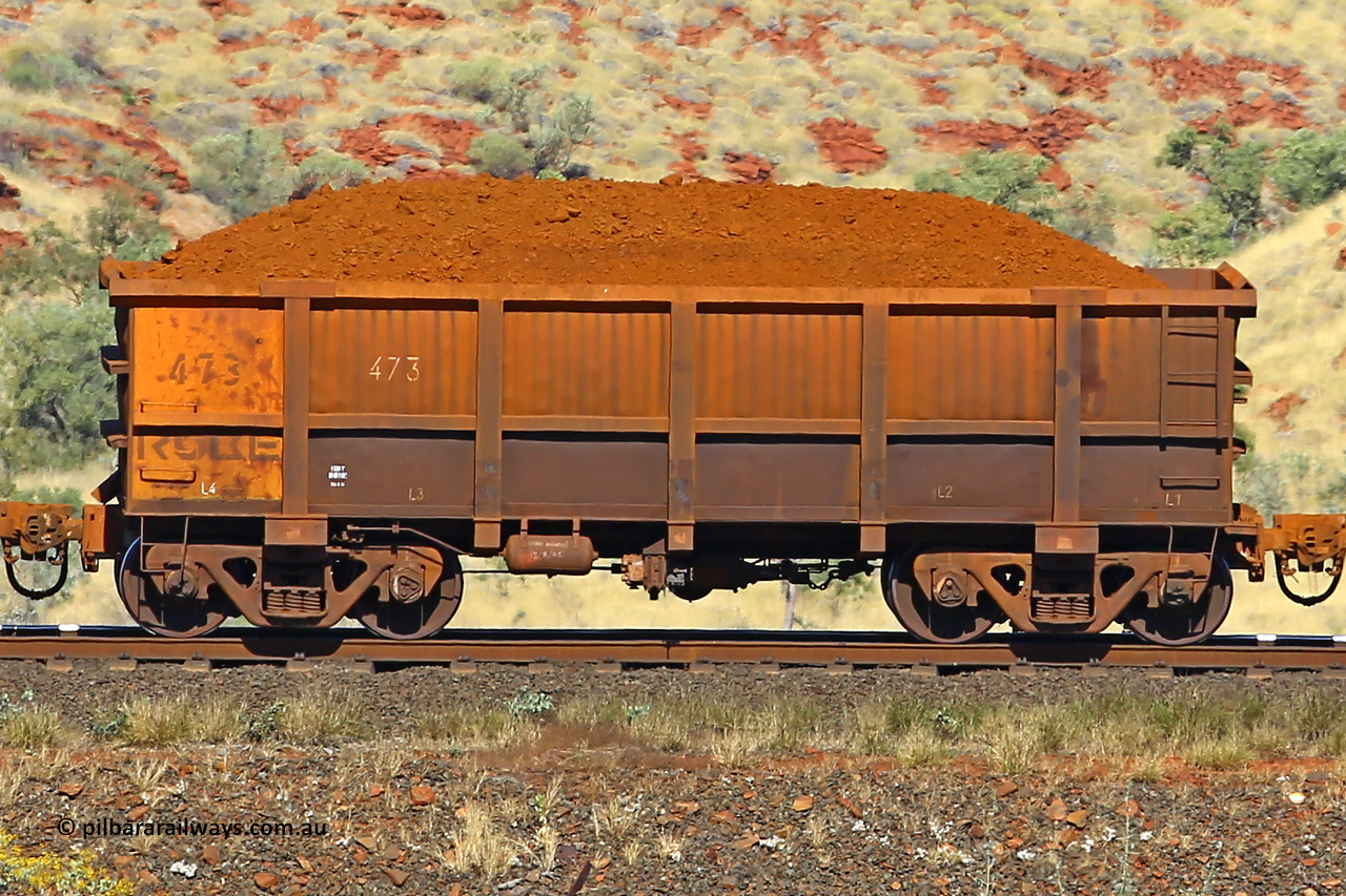 0473 170728 09947
Robe River ore waggon 473, built by Tomlinson Steel WA, non-handbrake side loaded view at the 72 km, Western Creek on the Deepdale line. July 28, 2017.
Keywords: 473;Tomlinson-Steel-WA;Robe-ore-waggon;