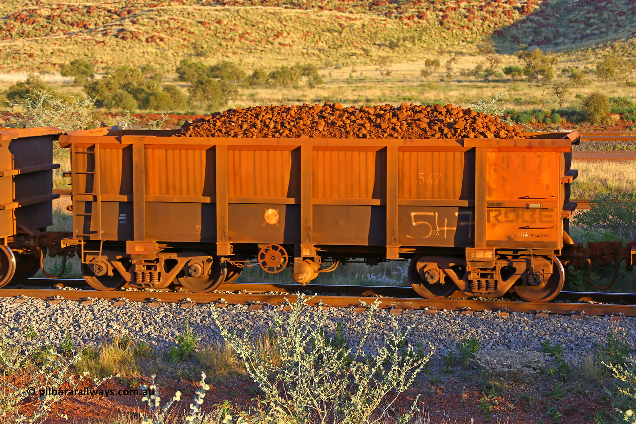 0547 170513 8696
Robe River ore waggon 547, built by Tomlinson Steel WA, handbrake side loaded view, Cape Lambert yard, May 13, 2017.
Keywords: 547;Tomlinson-Steel-WA;Robe-ore-waggon;