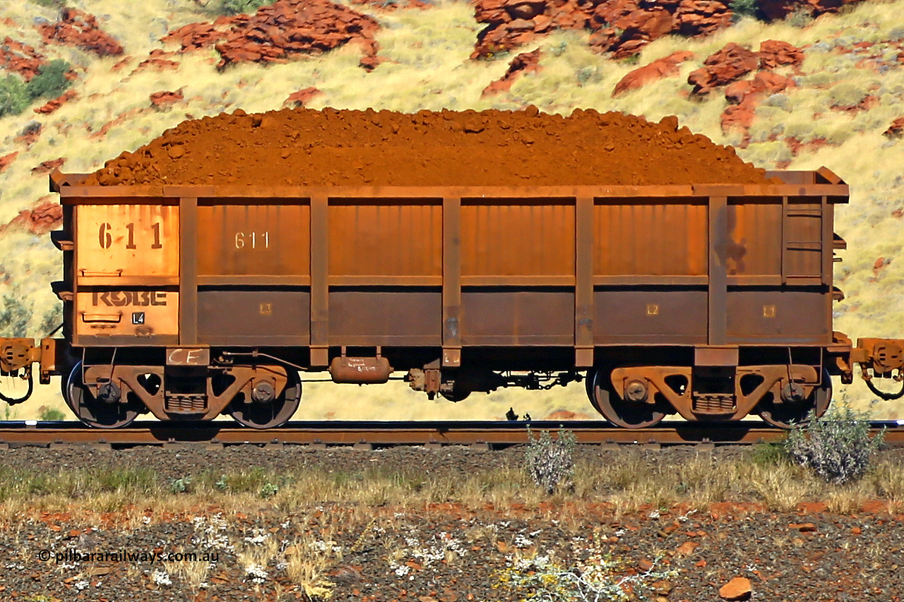 0611 170728 09917
Robe River ore waggon 611, built by Tomlinson Steel WA, non-handbrake side loaded view at the 72 km, Western Creek on the Deepdale line. July 28, 2017.
Keywords: 611;Tomlinson-Steel-WA;Robe-ore-waggon;