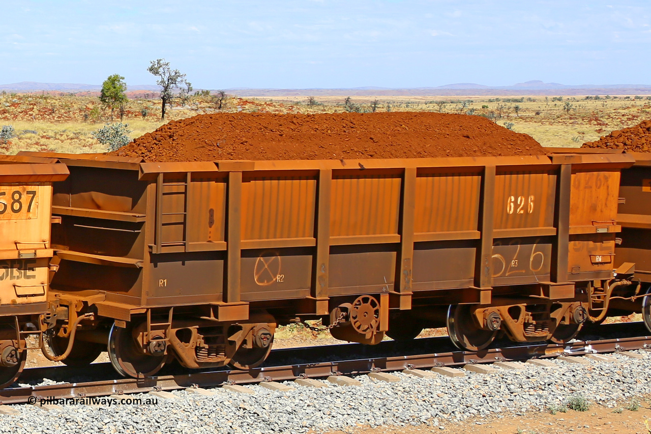 0626 170729 0249
Robe River ore waggon 626, built by Tomlinson Steel WA, fixed coupler handbrake side loaded view at the 103 km, between Maitland Siding and the Fortescue River on the Deepdale line. July 29, 2017.
Keywords: 626;Tomlinson-Steel-WA;Robe-ore-waggon;