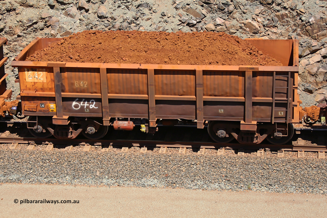 0642 160306 1531
Robe River ore waggon 642, built by Tomlinson Steel WA, fixed coupler non-handbrake side loaded view, at the 45 km, Harding Siding on the Cape Lambert line. March 6, 2016.
Keywords: 642;Tomlinson-Steel-WA;Robe-ore-waggon;