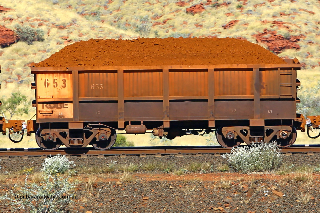 0653 170728 09929
Robe River ore waggon 653, built by Tomlinson Steel WA, non-handbrake side loaded view at the 72 km, Western Creek on the Deepdale line. July 28, 2017.
Keywords: 653;Tomlinson-Steel-WA;Robe-ore-waggon;