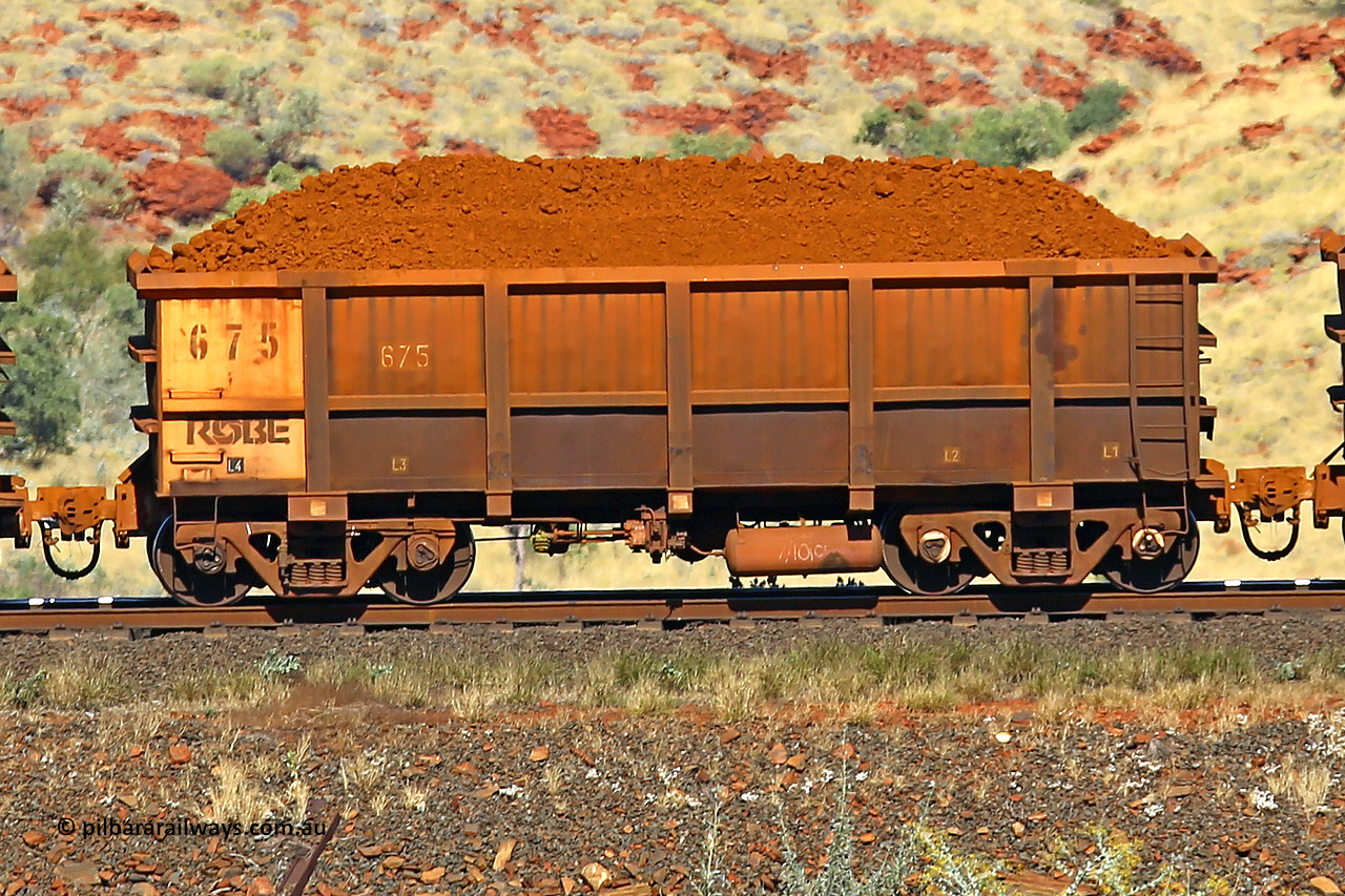 0675 170728 09908
Robe River ore waggon 675, built by Tomlinson Steel WA, non-handbrake side loaded view at the 72 km, Western Creek on the Deepdale line. July 28, 2017.
Keywords: 675;Tomlinson-Steel-WA;Robe-ore-waggon;
