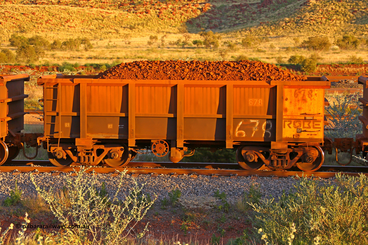 0678 170513 8672
Robe River ore waggon 678, built by Tomlinson Steel WA, handbrake side loaded view, Cape Lambert yard, May 13, 2017.
Keywords: 678;Tomlinson-Steel-WA;Robe-ore-waggon;