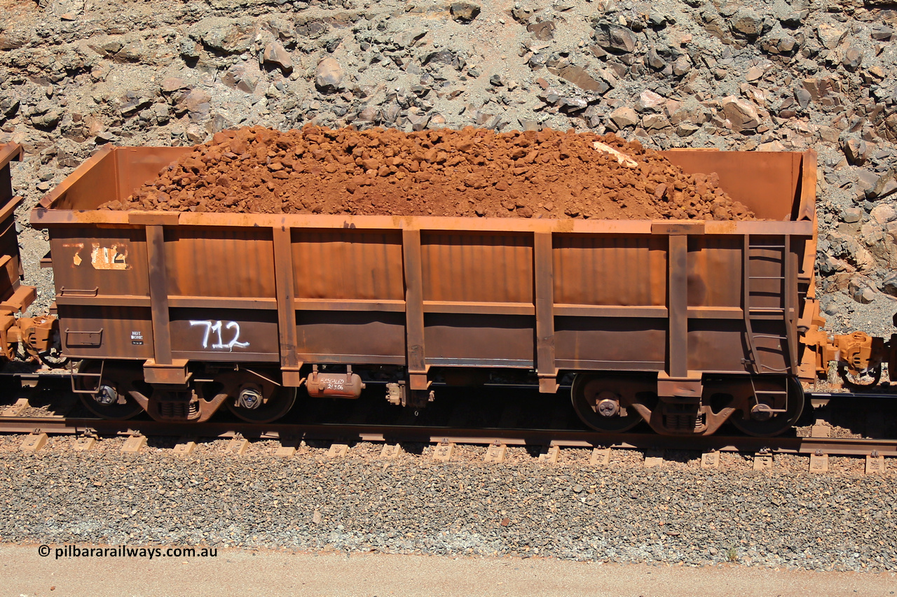 0712 160306 1519
Robe River ore waggon 711, built by Tomlinson Steel WA, fixed coupler non-handbrake side loaded view, at the 45 km, Harding Siding on the Cape Lambert line. March 6, 2016.
Keywords: 712;Tomlinson-Steel-WA;Robe-ore-waggon;