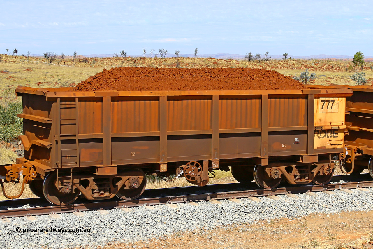 0777 170729 0244
Robe River ore waggon 777, built by Centurion Industries WA, fixed coupler handbrake side loaded view at the 103 km, between Maitland Siding and the Fortescue River on the Deepdale line. July 29, 2017.
Keywords: 777;Centurion-Industries-WA;Robe-ore-waggon;