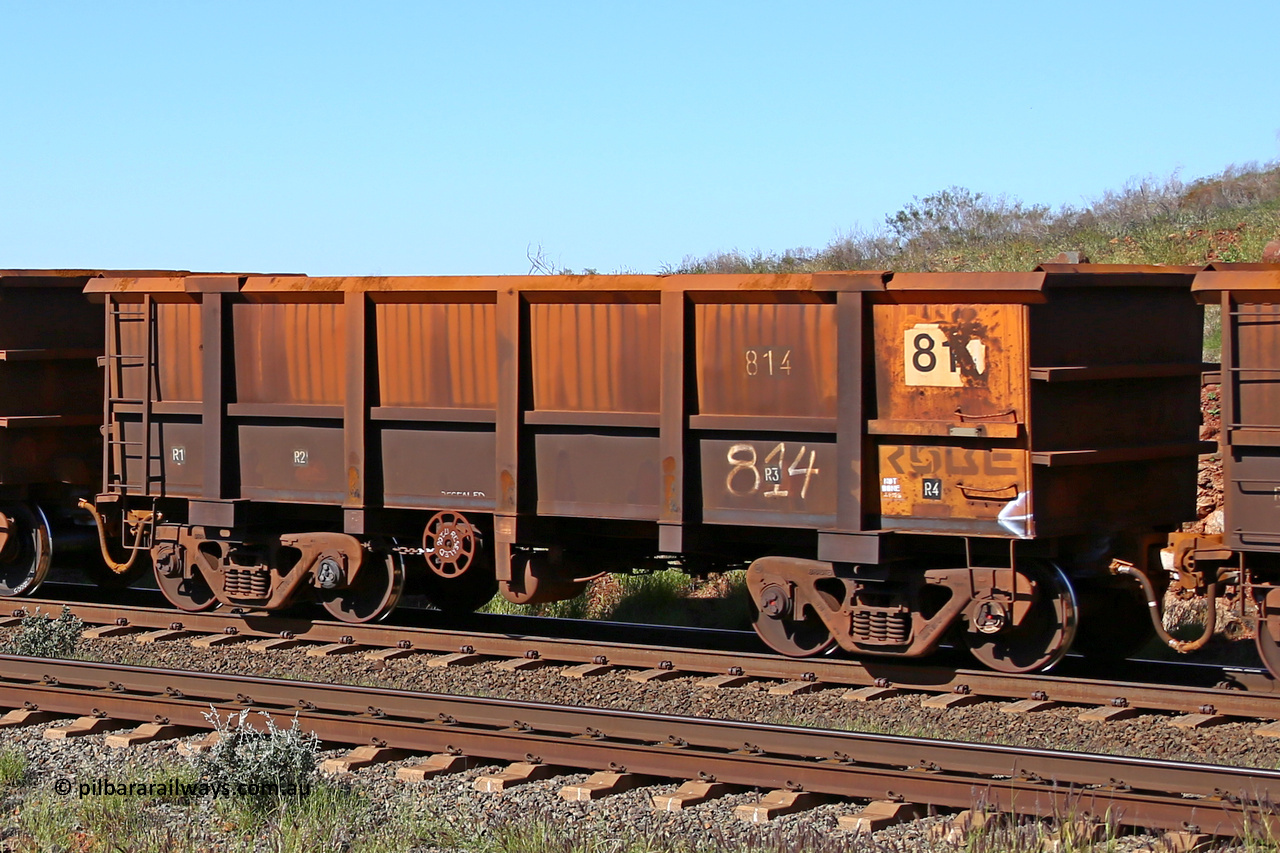 0814 160727 0984
Robe River ore waggon 814, built by Centurion Industries WA, rotary coupler end handbrake side empty view at Harding Siding on the Cape Lambert line, July 27, 2016.
Keywords: 814;Centurion-Industries-WA;Robe-ore-waggon;
