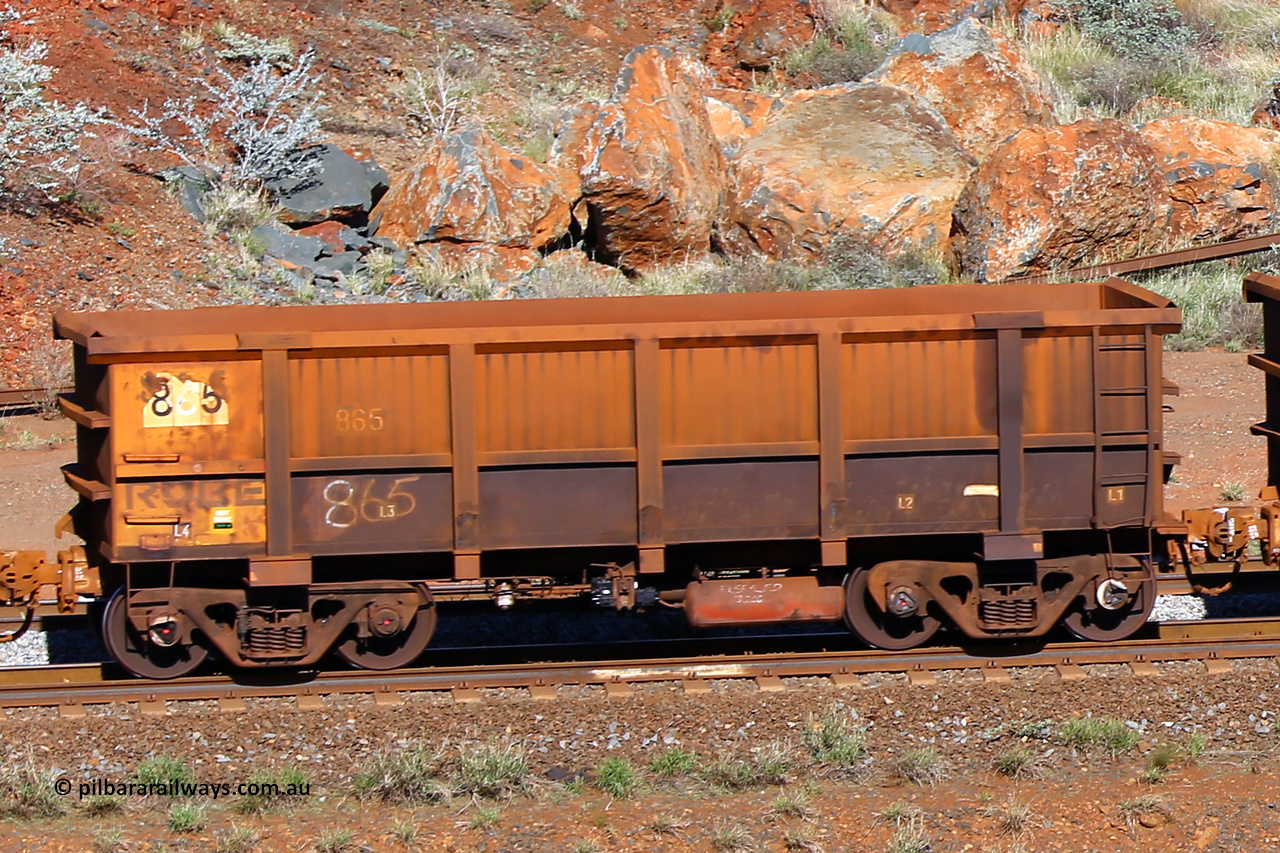 0865 180616 1694
Robe River ore waggon 865, built by Centurion Industries WA, rotary coupler end non-handbrake side empty view at the 38 km, Harding on the Cape Lambert line, June 16, 2018.
Keywords: 865;Centurion-Industries-WA;Robe-ore-waggon;
