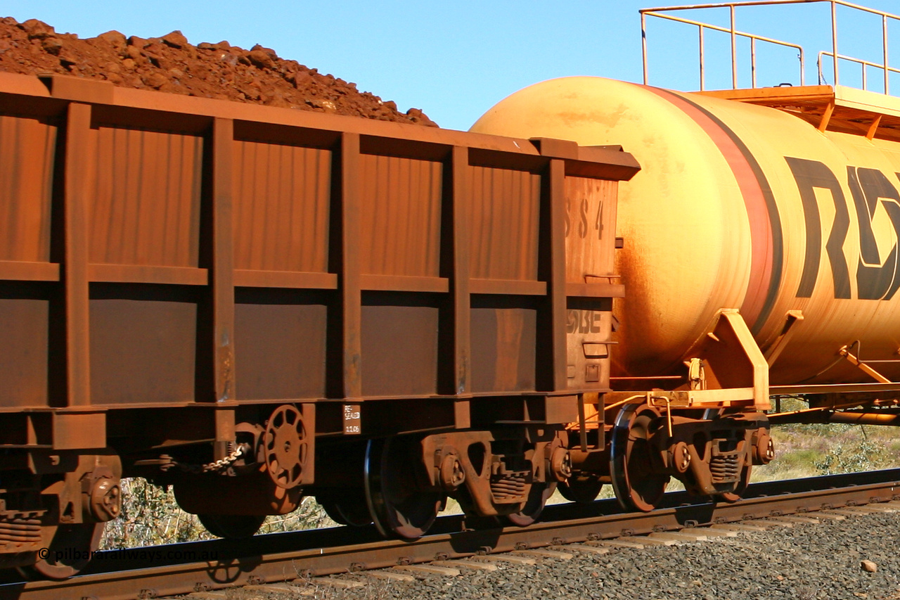 0884 060716 7199
Robe River ore waggon 884, built by Centurion Industries WA, fixed coupler end handbrake side loaded. Western Creek, July 16, 2006.
Keywords: 884;Centurion-Industries-WA;Robe-ore-waggon;