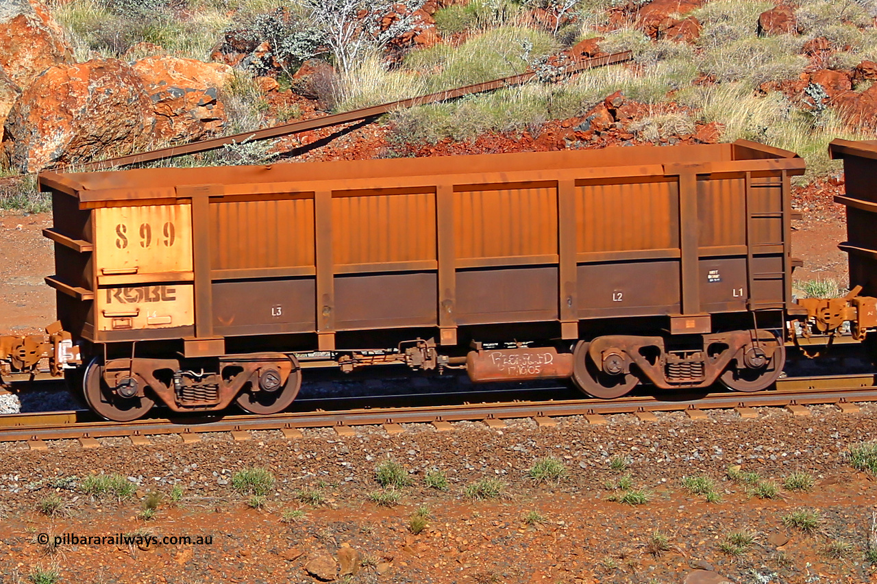 0899 180616 1722
Robe River ore waggon 899, built by Centurion Industries WA, rotary coupler end non-handbrake side empty view at the 38 km, Harding on the Cape Lambert line, June 16, 2018.
Keywords: 899;Centurion-Industries-WA;Robe-ore-waggon;