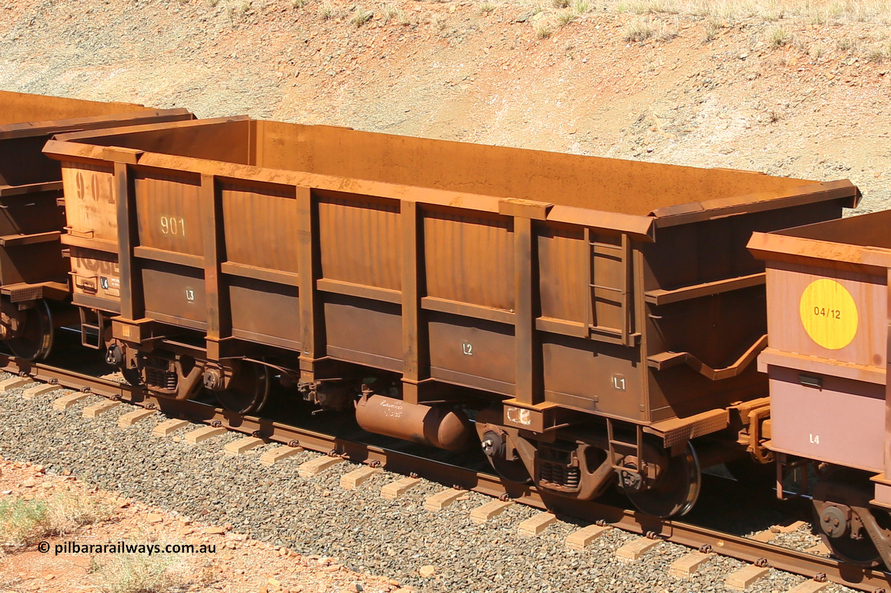 0901 160306 1320
Robe River ore waggon 901, built by Centurion Industries WA, fixed coupler non-handbrake side empty view at Greenpool on the Cape Lambert line. March 6, 2016.
Keywords: 901;Centurion-Industries-WA;Robe-ore-waggon;