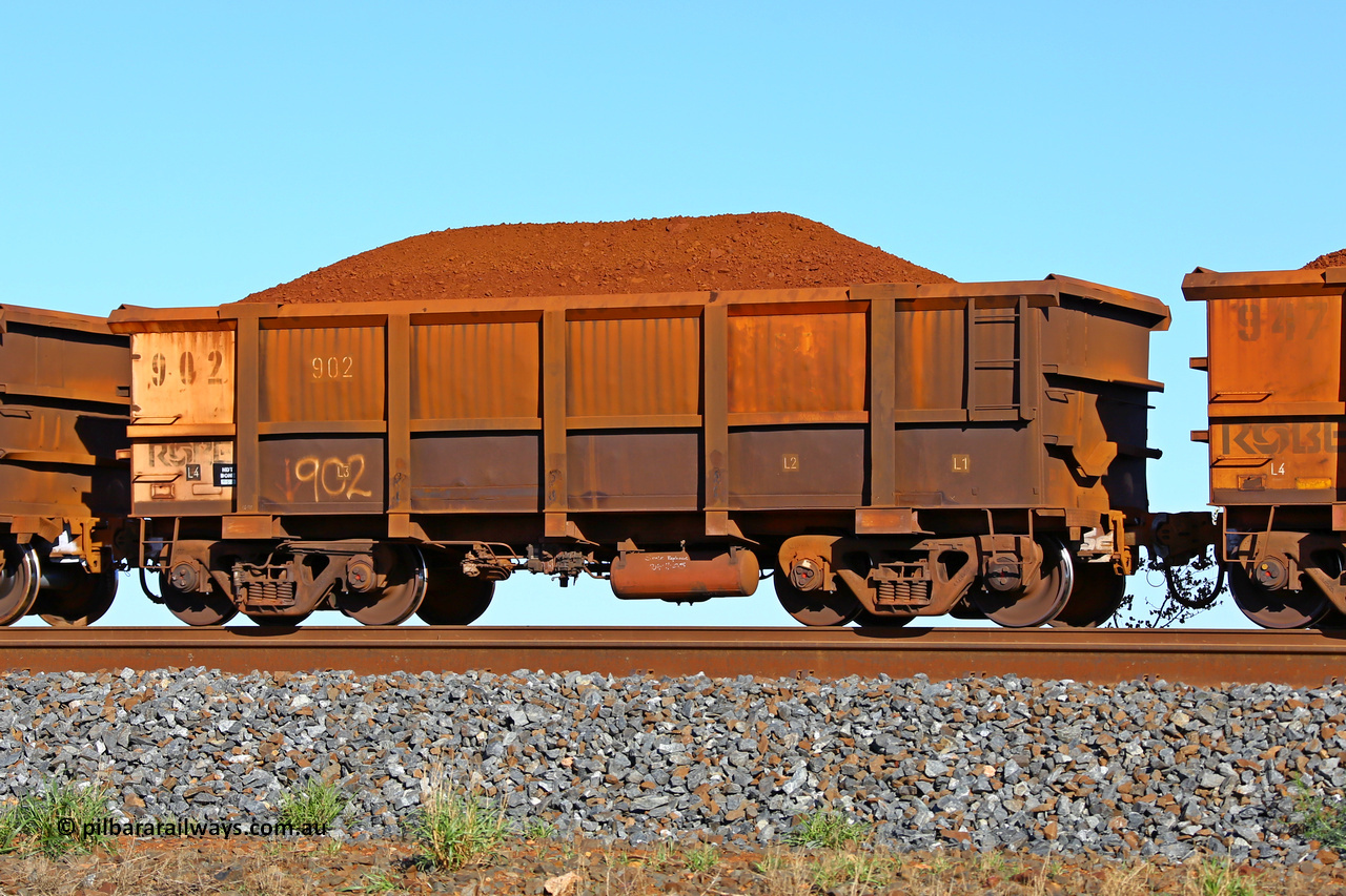 0902 180616 1680
Robe River ore waggon 902, built by Centurion Industries WA, fixed coupler non-handbrake side loaded view at the 33.7 km, Arches on the Cape Lambert line, June 16, 2018.
Keywords: 902;Centurion-Industries-WA;Robe-ore-waggon;