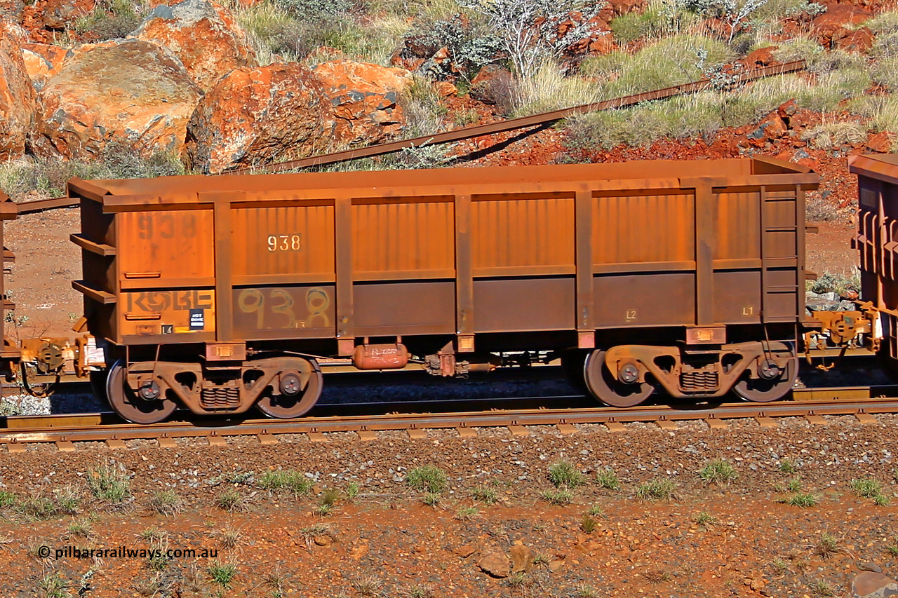 0938 180616 1733
Robe River ore waggon 938, built by Centurion Industries WA, rotary coupler end non-handbrake side empty view at the 38 km, Harding on the Cape Lambert line, June 16, 2018.
Keywords: 938;Centurion-Industries-WA;Robe-ore-waggon;