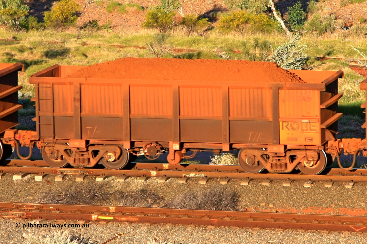 0962 110602 1657
Robe River ore waggon 962, built by Centurion Industries WA, rotary coupler end handbrake side loaded view at the 71 km, Western Creek on the Deepdale line. June 2, 2011.
Keywords: 962;Centurion-Industries-WA;Robe-ore-waggon;