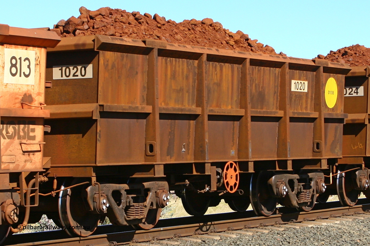 1020 060716 7194
Robe River ore waggon 1020, built by Bradken Rail Qld, January 2006, fixed coupler end handbrake side loaded. Western Creek, July 16, 2006.
Keywords: 1020;Bradken-Rail-Qld;Robe-ore-waggon;
