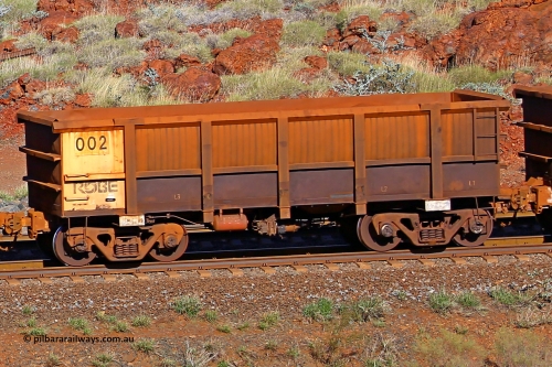 0002 180616 1713
Robe River ore waggon 002, built by Nippon Sharyo Nihon, rotary coupler end non-handbrake side empty view at the 38 km, Harding on the Cape Lambert line, June 16, 2018.
Keywords: 002;Nippon-Sharyo-Nihon;Robe-ore-waggon;