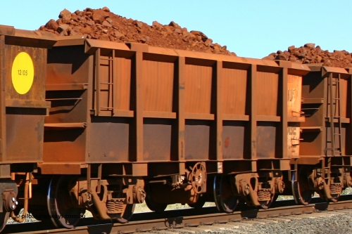 0105 060716 7196
Robe River ore waggon 105, built by Nippon Sharyo Nihon, fixed coupler end handbrake side loaded view at the 71 km on the Deepdale line, Western Creek, July 16, 2006.
Keywords: 105;Nippon-Sharyo-Nihon;Robe-ore-waggon;