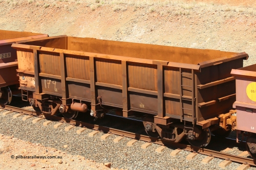 0179 160306 1265
Robe River ore waggon 179, built by Nippon Sharyo Nihon, fixed coupler non-handbrake side empty view at Greenpool on the Cape Lambert line. March 6, 2016.
Keywords: 179;Nippon-Sharyo-Nihon;Robe-ore-waggon;