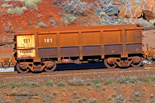 0181 180616 1720
Robe River ore waggon 181, built by Nippon Sharyo Nihon, rotary coupler end non-handbrake side empty view at the 38 km, Harding on the Cape Lambert line, June 16, 2018.
Keywords: 181;Nippon-Sharyo-Nihon;Robe-ore-waggon;