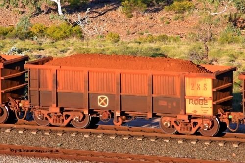 0288 110602 1692
Robe River ore waggon 288, built by Nippon Sharyo Nihon, rotary coupler end handbrake side loaded view at the 71 km, Western Creek on the Deepdale line. June 2, 2011.
Keywords: 288;Nippon-Sharyo-Nihon;Robe-ore-waggon;