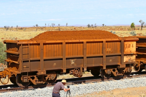 0304 170729 0264
Robe River ore waggon 304, built by Nippon Sharyo Nihon, fixed coupler handbrake side loaded view at the 103 km, between Maitland Siding and the Fortescue River on the Deepdale line. July 29, 2017.
Keywords: 304;Nippon-Sharyo-Nihon;Robe-ore-waggon;