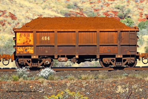 0464 170728 09914
Robe River ore waggon 464, built by Tomlinson Steel WA, non-handbrake side loaded view at the 72 km, Western Creek on the Deepdale line. July 28, 2017.
Keywords: 464;Tomlinson-Steel-WA;Robe-ore-waggon;