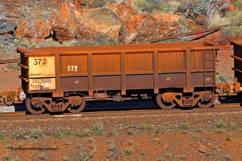 0572 180616 1727
Robe River ore waggon 572, built by Tomlinson Steel WA, rotary coupler end non-handbrake side empty view at the 38 km, Harding on the Cape Lambert line, June 16, 2018.
Keywords: 572;Tomlinson-Steel-WA;Robe-ore-waggon;