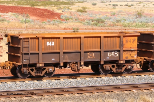 0643 141124 6798
Robe River ore waggon 643, built by Tomlinson Steel WA, fixed coupler handbrake side empty view at the 25 km at Arches Siding on the Cape Lambert line. November 24, 2014.
Keywords: 643;Tomlinson-Steel-WA;Robe-ore-waggon;