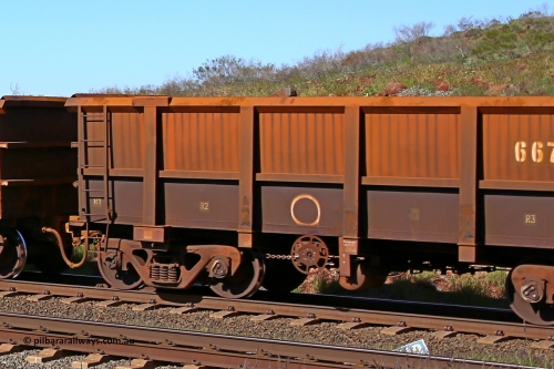 0667 160727 0965
Robe River ore waggon 667, built by Tomlinson Steel WA, handbrake side empty partial view at Harding Siding on the Cape Lambert line, July 27, 2016.
Keywords: 667;Tomlinson-Steel-WA;Robe-ore-waggon;