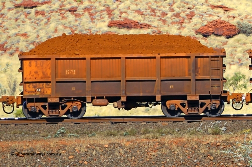 0670 170728 09929
Robe River ore waggon 670, built by Tomlinson Steel WA, non-handbrake side loaded view at the 72 km, Western Creek on the Deepdale line. July 28, 2017.
Keywords: 670;Tomlinson-Steel-WA;Robe-ore-waggon;