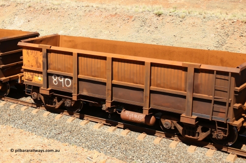 0890 160306 1357
Robe River ore waggon 890, built by Centurion Industries WA, fixed coupler non-handbrake side empty partial view at Greenpool on the Cape Lambert line. March 6, 2016.
Keywords: 890;Centurion-Industries-WA;Robe-ore-waggon;