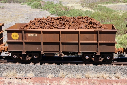 1020 081209 0116
Robe River ore waggon 1020, built by Bradken Rail Qld in January 2006, non-handbrake side loaded view at the 7 km location just south of Cape Lambert yard. December 9, 2008.
Keywords: 1020;Bradken-Rail-Qld;Robe-ore-waggon;