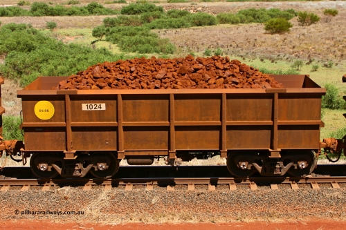 1024 061209 8191
Robe River ore waggon 1024, built by Bradken Rail Qld in January 2006, non-handbrake side loaded view at the 7 km location just south of Cape Lambert yard. December 9, 2006.
Keywords: 1024;Bradken-Rail-Qld;Robe-ore-waggon;