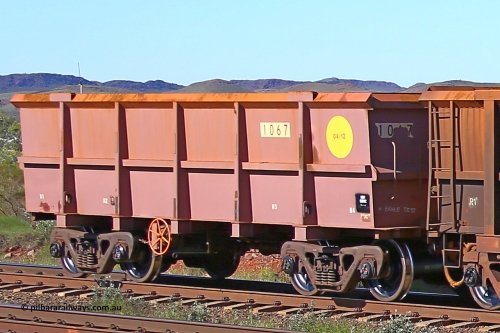1067 160727 0990
Robe River ore waggon 1067, built by Bradken Rail Qld in April 2012, rotary coupler end handbrake side empty view at Harding Siding on the Cape Lambert line, July 27, 2016.
Keywords: 1067;Bradken-Rail-Qld;Robe-ore-waggon;