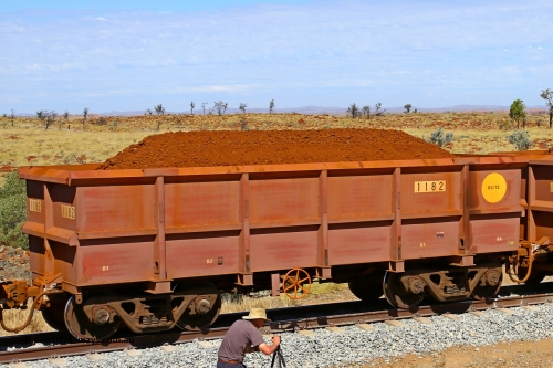 1182 170729 0263
Robe River ore waggon 1182, built by Bradken Rail Qld in April 2012, fixed coupler handbrake side loaded view at the 103 km, between Maitland Siding and the Fortescue River on the Deepdale line. July 29, 2017.
Keywords: 1182;Bradken-Rail-Qld;Robe-ore-waggon;