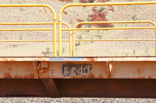 FC10 160306 1372
Robe River flat waggon FC 10, side sill handrails and number board, built by Comeng. Greenpool March 6, 2016.
Keywords: FC10;Comeng-NSW;Robe-flat-waggon;
