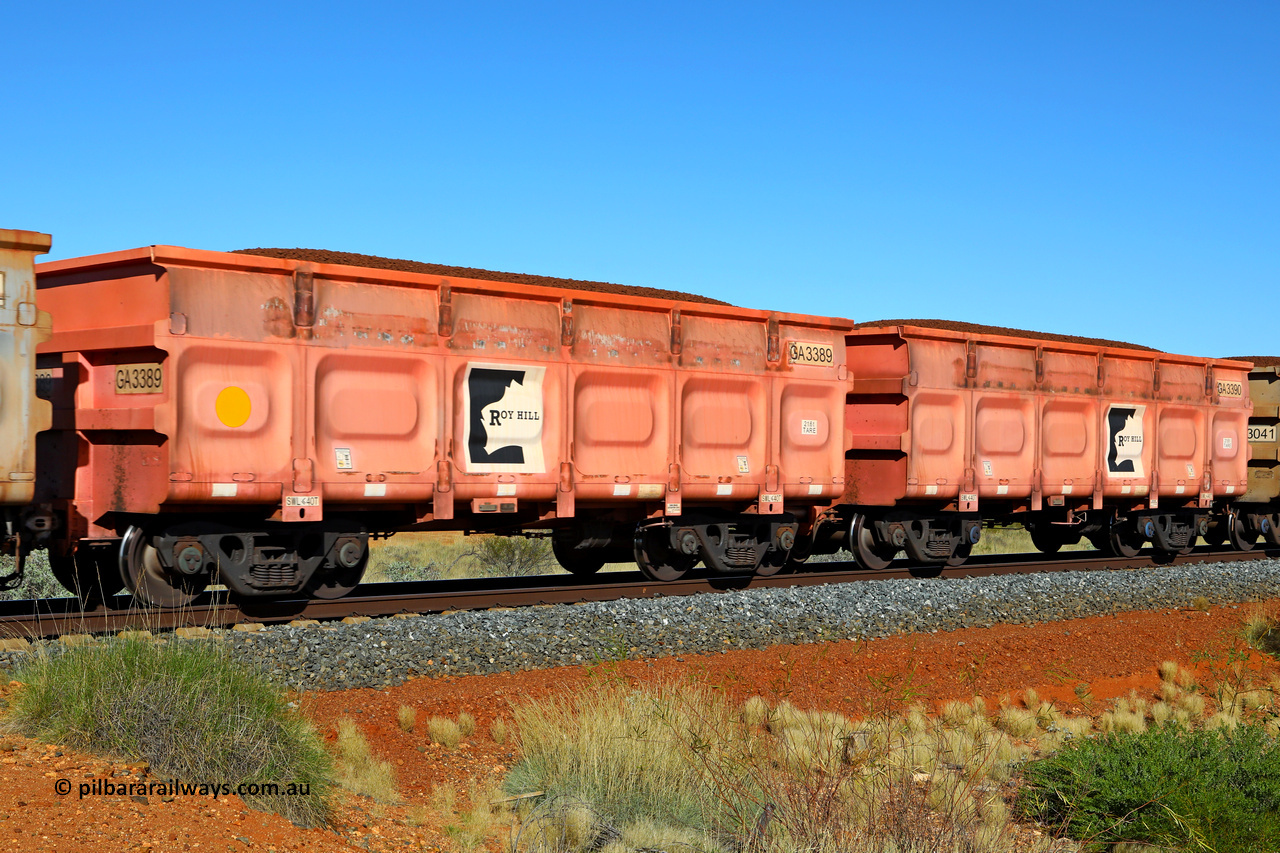 250501 0407
At the 88.448 km, just south of HPPL crossing loop on the Roy Hill line, loaded Roy Hill waggon pair GA 3389 - GA 3390, built in China by CRRC Yangtze as an CCK138 model ore waggon in Breast Cancer Awareness pink livery. May 1, 2025.
Keywords: GA-type;GA3389-GA3390;CRRC-Yangtze;CCK138;