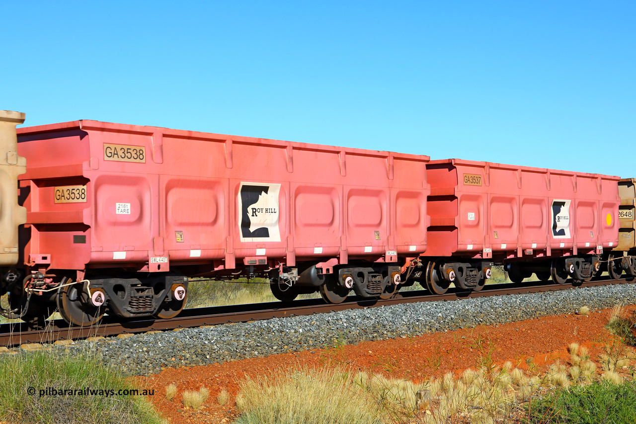 250501 0463
At the 88.448 km, just south of HPPL crossing loop on the Roy Hill line, empty Roy Hill waggon pair GA 3537 - GA 3538, built in China by CRRC Yangtze as an CCK138 model ore waggon in Breast Cancer Awareness pink livery. May 1, 2025.
Keywords: GA-type;GA3537-GA3538;CRRC-Yangtze;CCK138;