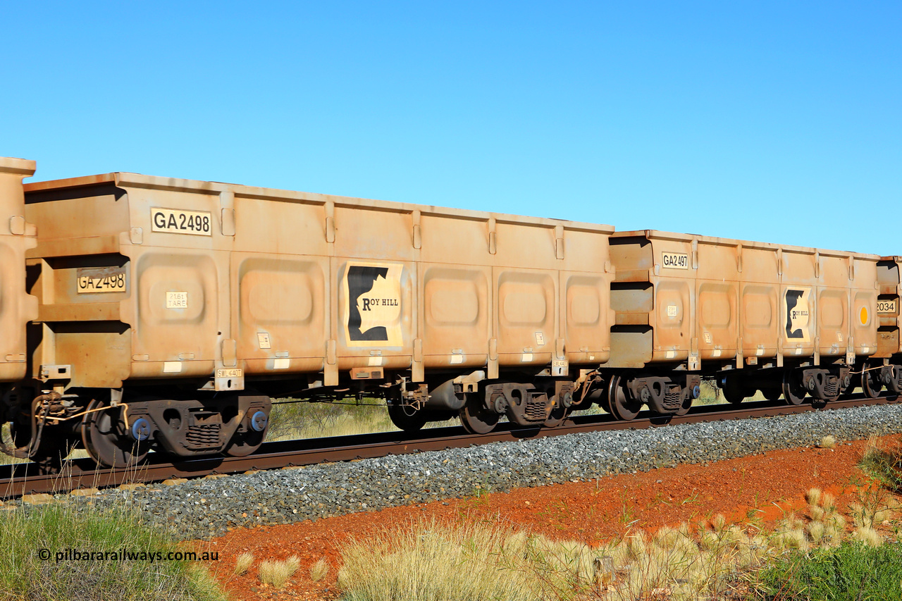 250501 0549
At the 88.448 km, just south of HPPL crossing loop on the Roy Hill line, empty Roy Hill waggon pair GA 2497 - GA 2498, built in China by CSR Yangtze as an CCK138 model ore waggon. May 1, 2025.
Keywords: GA-type;GA2497-GA2498;CSR-Yangtze;CCK138