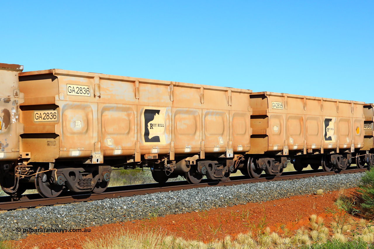 250501 0550
At the 88.448 km, just south of HPPL crossing loop on the Roy Hill line, empty Roy Hill waggon pair GA 2835 - GA 2836, built in China by CSR Yangtze as an CCK138 model ore waggon. May 1, 2025.
Keywords: GA-type;GA2835-GA2836;CSR-Yangtze;CCK138