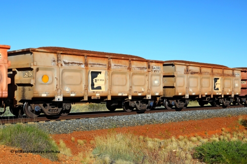 250501 0394
At the 88.448 km, just south of HPPL crossing loop on the Roy Hill line, loaded Roy Hill waggon pair GA 2093 - GA 2094, built in China by CSR Yangtze as an CCK138 model ore waggon. May 1, 2025.
Keywords: GA-type;GA2093-GA2094;CSR-Yangtze;CCK138;