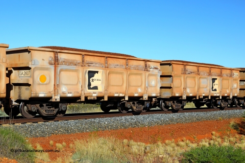 250501 0420
At the 88.448 km, just south of HPPL crossing loop on the Roy Hill line, loaded Roy Hill waggon pair GA 2607 - GA 2608, built in China by CSR Yangtze as an CCK138 model ore waggon. May 1, 2025.
Keywords: GA-type;GA2607-GA2608;CSR-Yangtze;CCK138