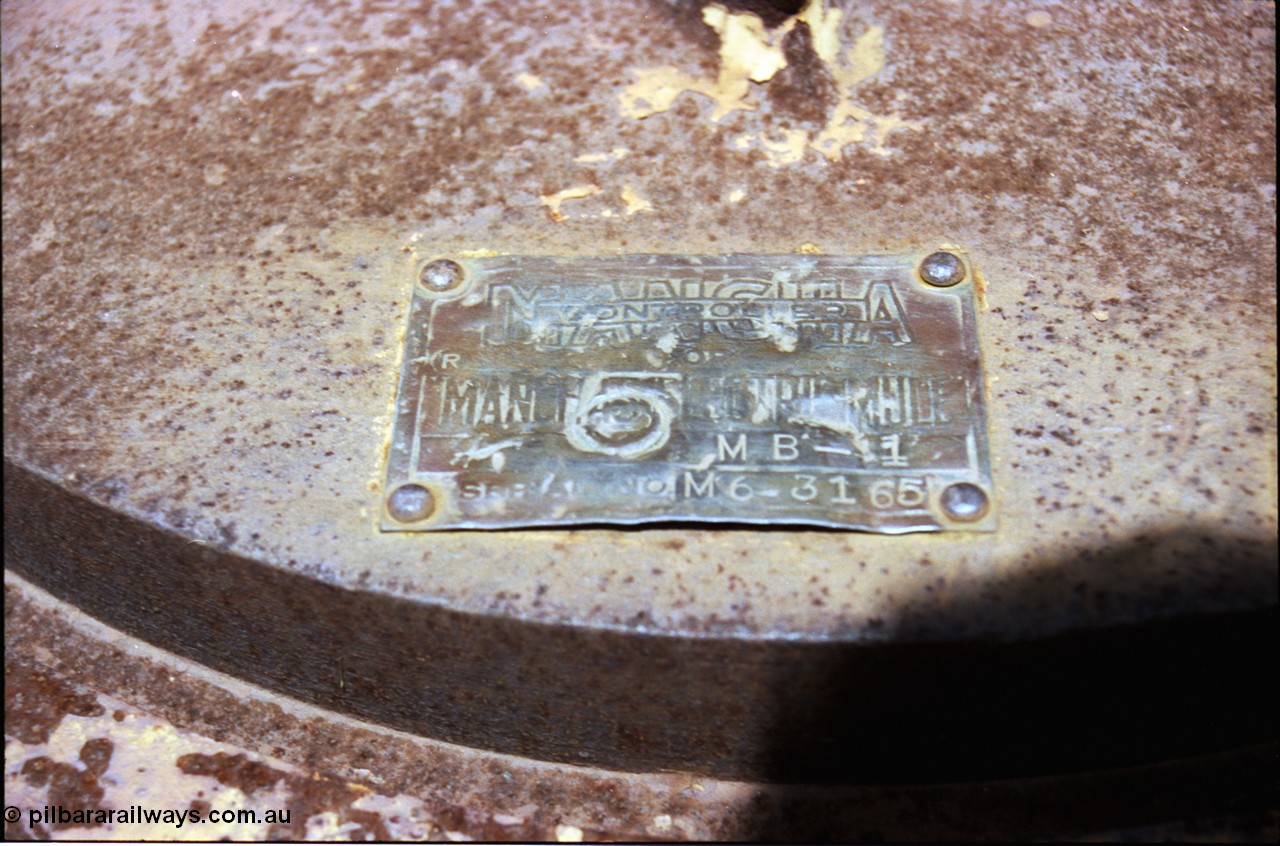 197-29
Wittenoom, Colonial Mine, builders plate for Mancha type MB1 controller, serial number M6 3165.
Keywords: Mancha;MB1;M6-3165;